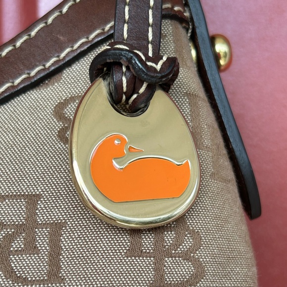 NWOT DOONEY & BOURKE Small Nth/Sth slouch bag Very well made! Brand new - Picture 5 of 12